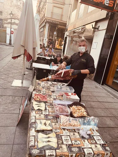TAPERIA VOLTERRA: Tapas exquisitas en el corazón de Mérida