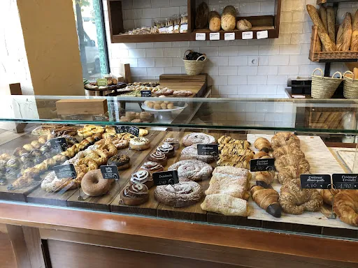 Santagloria – Av. Mariano Vicen: Un rincón sabroso en Soria con delicias únicas
