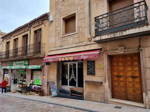 Café París: Delicias españolas en el corazón de Sigüenza