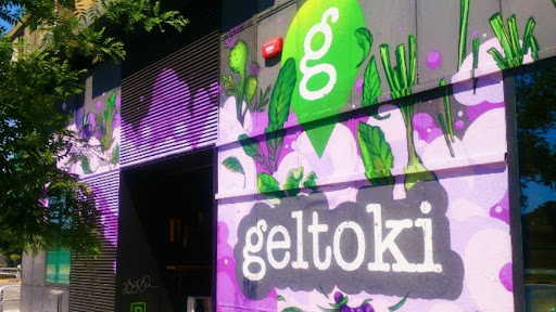 Geltoki: Sabor local en un rincón acogedor de Pamplona 25