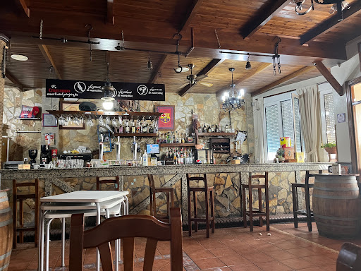 Mesón Casa Juan: Sabores mediterráneos en el corazón de Monesterio 21