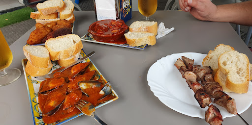 Bar Manolo: Sabores auténticos en el corazón de Zamora 1 AF1QipM5vdlWXzdFTCOIt8f7sAmqKkLw8 tiOglfsoe8