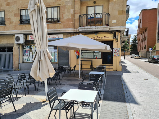 Cafetería Con Pan y Vino: Sabores únicos en el corazón de Salamanca 1