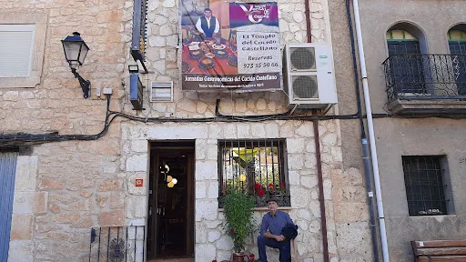Restaurante Venta de Corpes: Sabor auténtico en un rincón acogedor de Castillejo de Robledo