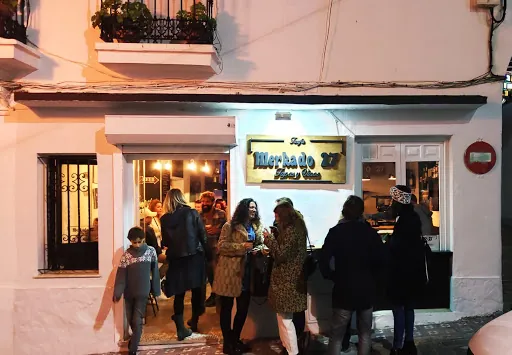 Merkado 27 Tarifa: Sabores auténticos en el corazón de Tarifa