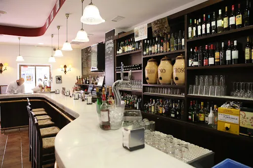 Taberna la Montillana: Sabores cordobeses en un hogar acogedor