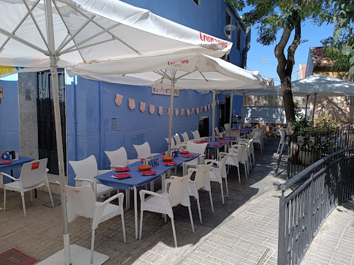 La Marisqueria: Deléitate con mariscos frescos en el corazón de Jaén 21