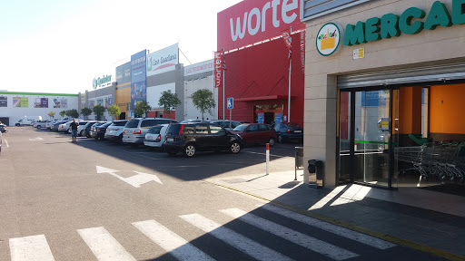 Parque Comercial AF1QipM9Fdo0NUcOnrBxNeldTm 28YD1 He3K934sbOm