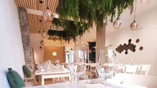 Pinea Restaurante: Sabores mediterráneos en el corazón de Ayora