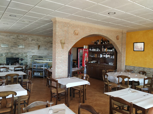 LA BRASA RESTAURANTE: Sabores auténticos en San Clemente 22