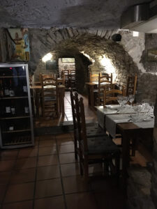 Restaurante Casa Coronel: Delicioso pulpo en un rincón acogedor de Boltaña 10 AF1QipMG4oJ sH9hOfa04QQcXmhmbYzRGg8Kc42rIypd