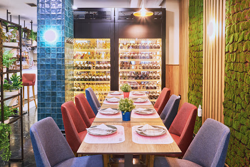Restaurante Gladys: Sabores exquisitos en el corazón de Badajoz 1 AF1QipMI6FUEoFR2jACQovn94q6s3FaVkjG3CBWSGzr8
