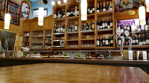 Taberna Basaras: Deliciosos pintxos y croquetas en Bilbao 1 AF1QipMJPf