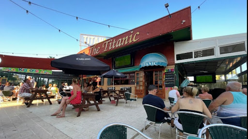 Bar Titanic: Sabores caseros y curry en Benidorm 51