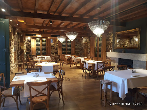 Restaurante Sábrego: Sabores únicos en el corazón de Ribadavia 1 AF1QipMJtHI