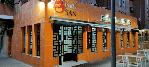 Tanuki San: Sushi delicioso en el corazón de Badajoz 44 AF1QipMKjXDrnp Gcw9IatX2dPlfN7AicHg1TDUOcrYF