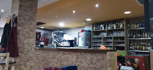 Restaurante la Malaguena: Un rincón en Cabra para disfrutar del mejor pescado con un servicio excepcional 1 AF1QipMLABhrhCqyiHsl2dDlseio23qsYF2sdn81NpsV