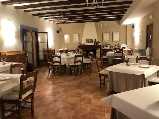 Restaurante Font del Pas: Sabores deliciosos junto al río en Beceite
