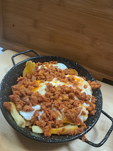 El Chiringuito Espinosa de Villagonzalo: Sabores auténticos en un rincón encantador 1