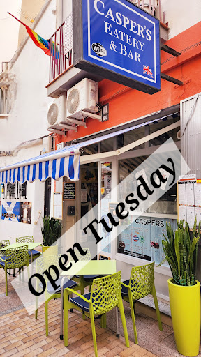Caspers Bar Bistro: Sabor europeo en el corazón de Benidorm 3 AF1QipMQ7FeSc0t4opJgwn5n U0w79ONC16PnvomN1bN
