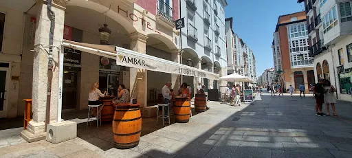 La Cueva Del Champiñón: Deliciosos pinchos de champiñón en el corazón de Burgos