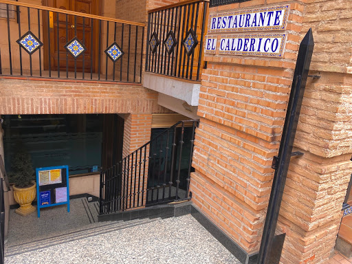 Restaurante AF1QipMSuQHKf76WcNUV W3 y Um JFnak7C92t82Wub