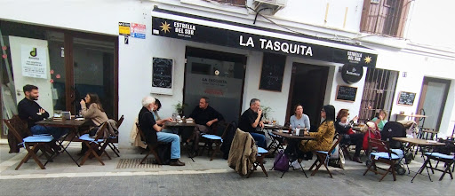 La Tasquita Tapas: Deléitate con auténticas tapas en Sanlúcar 38