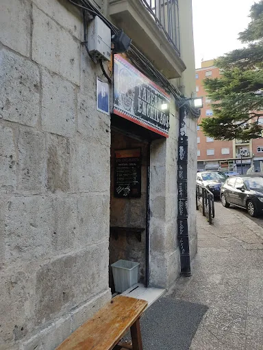 Taberna Los Enchilaos: Sabor mexicano y buen ambiente en Burgos