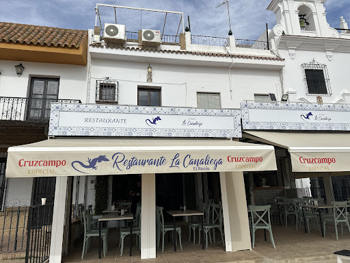 La Canaliega (El Rocio): Sabor andaluz en el corazón de El Rocío 1 AF1QipMVyMYqrhRlOpZrX9FBHnmvZCpklJKZoKZGiPR7