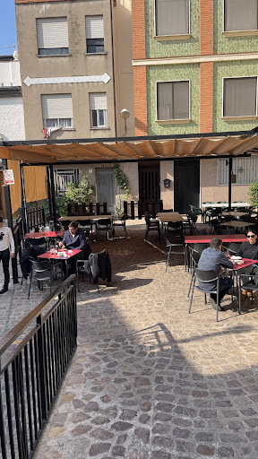 Bar Les Cholines: Sabores auténticos en el corazón de Alfondeguilla 40