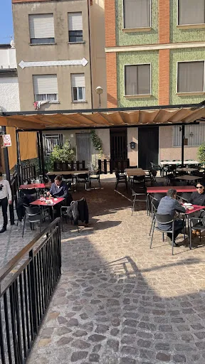 Bar Les Cholines: Sabores auténticos en el corazón de Alfondeguilla