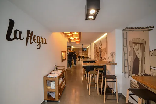 La Negra: Sabores mediterráneos en el corazón de Vejer