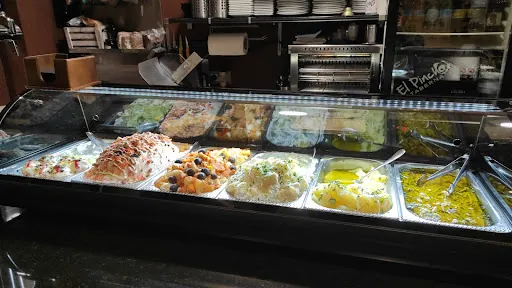 El Pincho Taberna: Tapas exquisitas en un ambiente acogedor en Sevilla