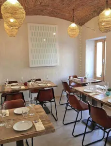 L’avenir Taperia: Deliciosas tapas en un acogedor rincón de Cáceres