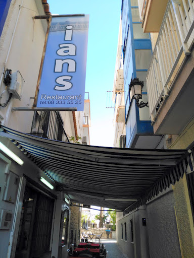 Ians' Restaurant: Cocina europea exquisita en Benidorm con encanto 1 AF1QipMbLYBdDh0vNITBuk6swjqXWj2igqm75BLZuAKZ