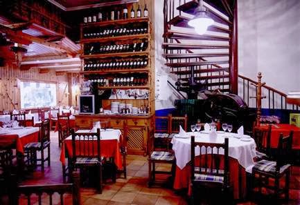 restaurante Alhambra: Un rincón acogedor en Tomelloso con cordero exquisito 1