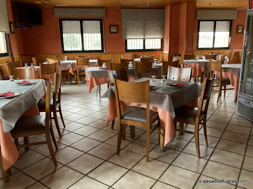 Restaurante Victoria: Sabor casero y vegetariano en Villacastín 1 AF1QipMdAsuwOI3FpmBpCm926SfpEWw5QAE7Gl3tH17a