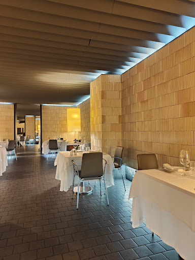 La Manduca de Azagra: Un rincón acogedor en Madrid donde la cocina navarra sorprende y el ambiente familiar te hace sentir como en casa 26