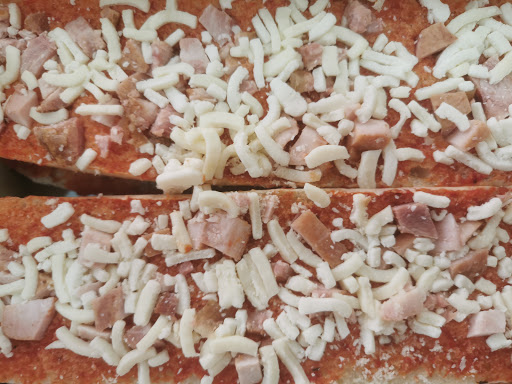 Bocapizzas May: Deliciosas pizzas en el corazón de Córdoba 1 AF1QipMdutM70iq7 nfrKtPmLpmi57P9iNIKh6HHAOJ2