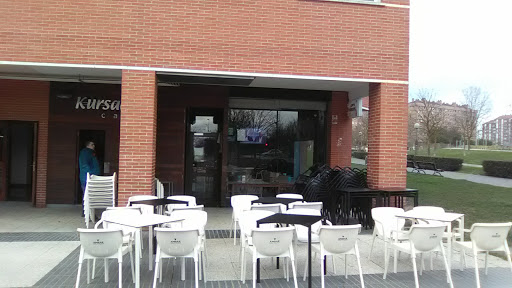 Cafe Kursaal: Un rincón acogedor en Vitoria-Gasteiz con encanto y sabor único 45 AF1QipMfj ceTW2XjC E1s7VRMsf6GlMROEqLtnk7 q4