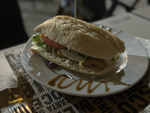 Hoyo19 Restaurante Bar Copas: Sabor auténtico en el corazón de Mérida 46 AF1QipMgNozT4VZnlh1X0anpWTaPEVsAmMG1 ZA9e hq
