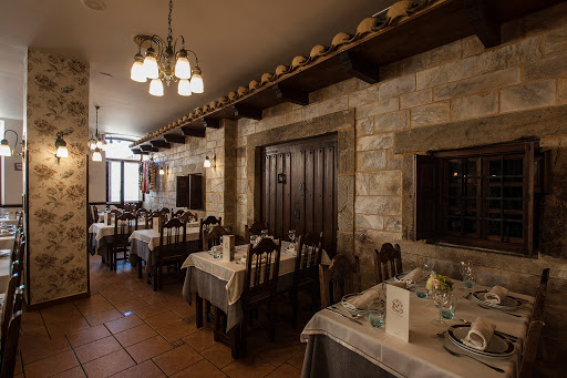 Casa Maragata: Encanto familiar en Astorga con el mejor cocido maragato 16 AF1QipMknFFSJYWrCGVouWVy3gXYb1C HqK1YL9mKNaM