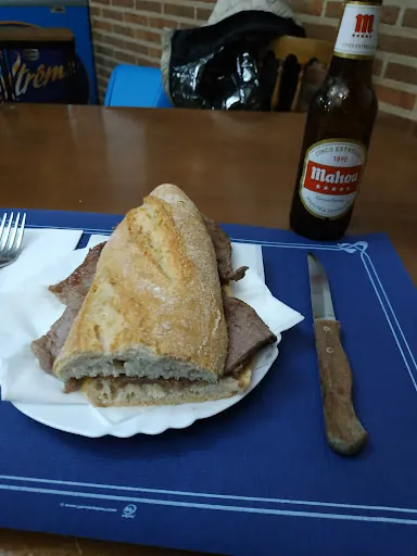 Bar la Tasca: Sabores auténticos en el corazón de Carbonero el Mayor