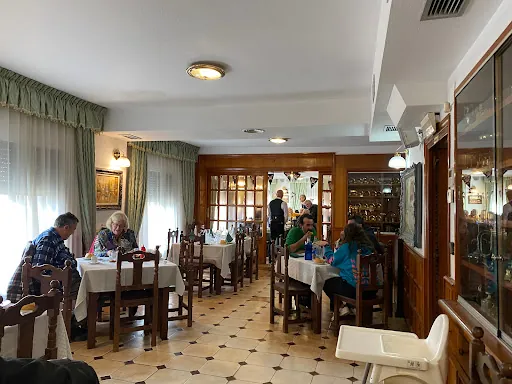 Los Jardines de Tendilla, España: Sabores auténticos en un ambiente familiar