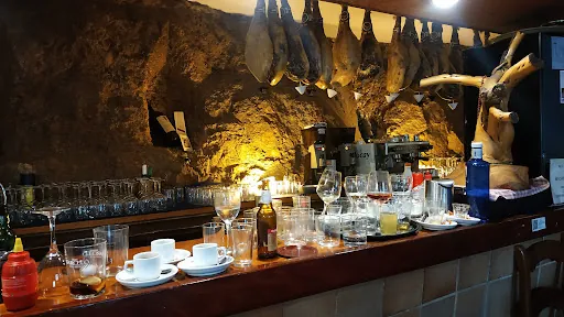 La Parrilla De San Bartolo: Disfruta del mejor asador en el corazón de Ucero 1 La Parrilla De San Bartolo: Disfruta del mejor asador en el corazón de Ucero