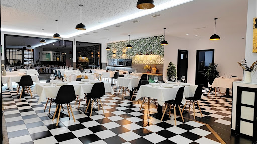 Restaurante De Diez: Sabor casero con encanto en Cáceres 1 AF1QipMoh4aeNuY4GpJIk s4i50FtsG369sbSDfJD8Ba