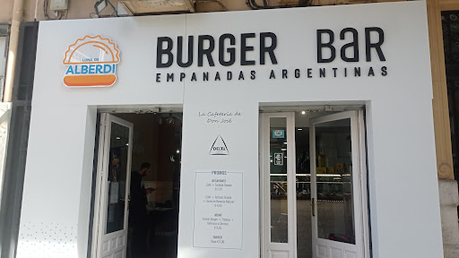 Luna De Alberdi Burger Bar: Sabor inigualable en el corazón de Alicante 1 AF1QipMr4K3 8DV9oK8kELt9sN 7rQ18dcfYUVTApkK0