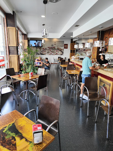 Pizzería Rapizz: Sabores auténticos en el corazón de Ourense 43