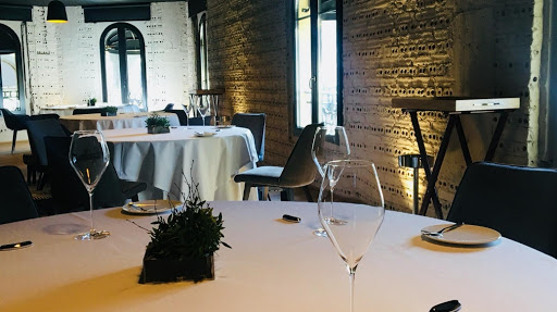 Ola Martin Berasategui: Una experiencia culinaria única en Bilbao 1 AF1QipMrv6usBw3aahXRqG1UodGS3xXl TMd zTdnrc