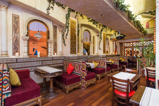 Arabia Café-Restaurant: Delicias mediterráneas en el corazón de Barcelona 48 AF1QipMyHLkFcMqPpSi99q nAFUISKGetZBIt9leEIDp